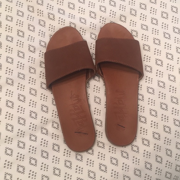 Shoes - Brown faux leather slide Sandals